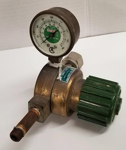 Used Air Liquide 110-1601 O2 Regulator - CGA 540