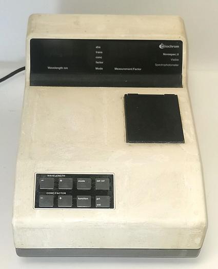 Used Biochrom Novaspec II Visible Spectrophotometer (325 to 900nm)