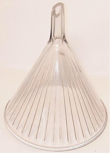 Used Variety Glass VAR6958 Fluted Filter Funnel - 2000mL