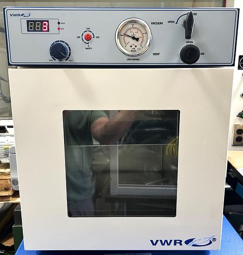 New Open Box VWR Basic Vacuum Oven (0.7 Cu-Ft)