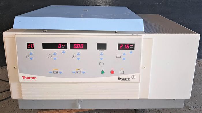 Used Thermo IEC Centra GP-8R Refrigerated Centrifuge with Rotor