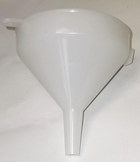 Used Lot of 14 Plastic Funnels - 7oz