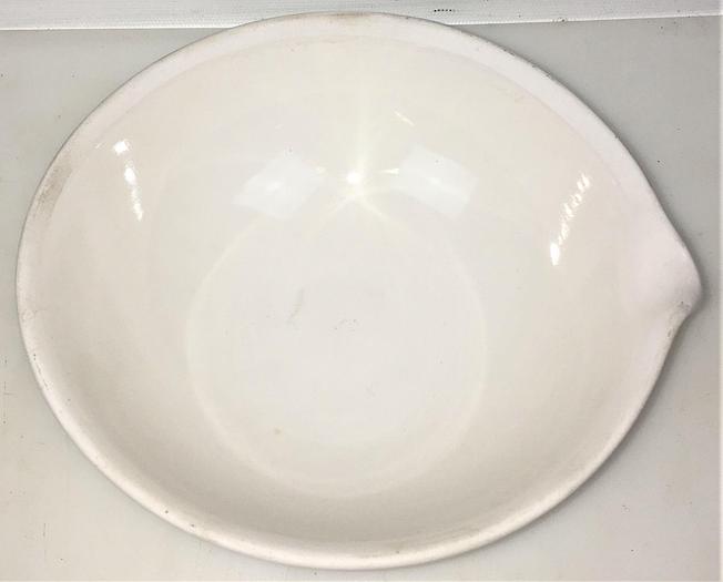 Used CooksTek 60204 Evaporating Dish with Pouring Lip - 385mL